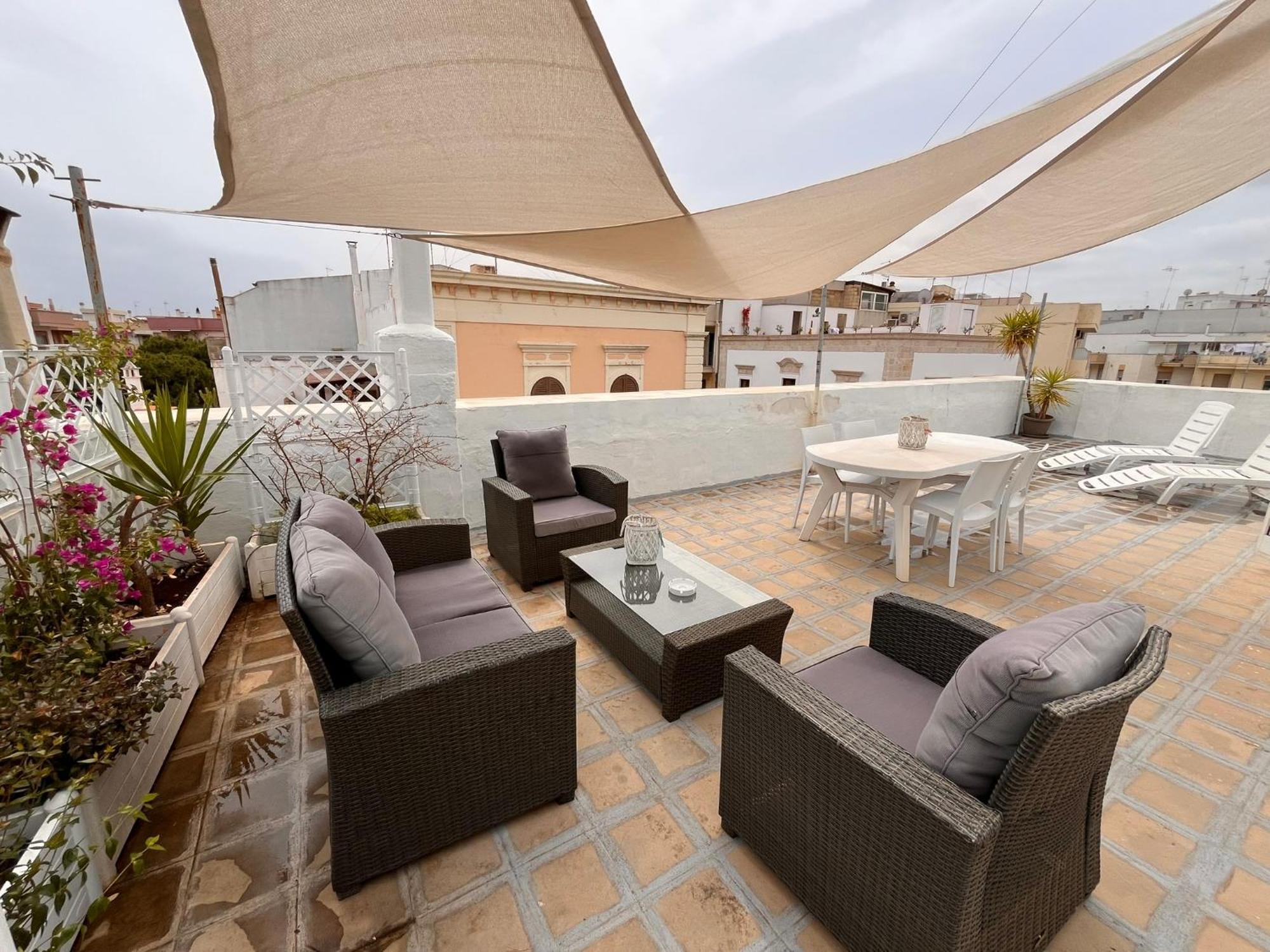 Vele Bianche Cosy Home Con Terrazza Полиньяно-а-Маре Экстерьер фото