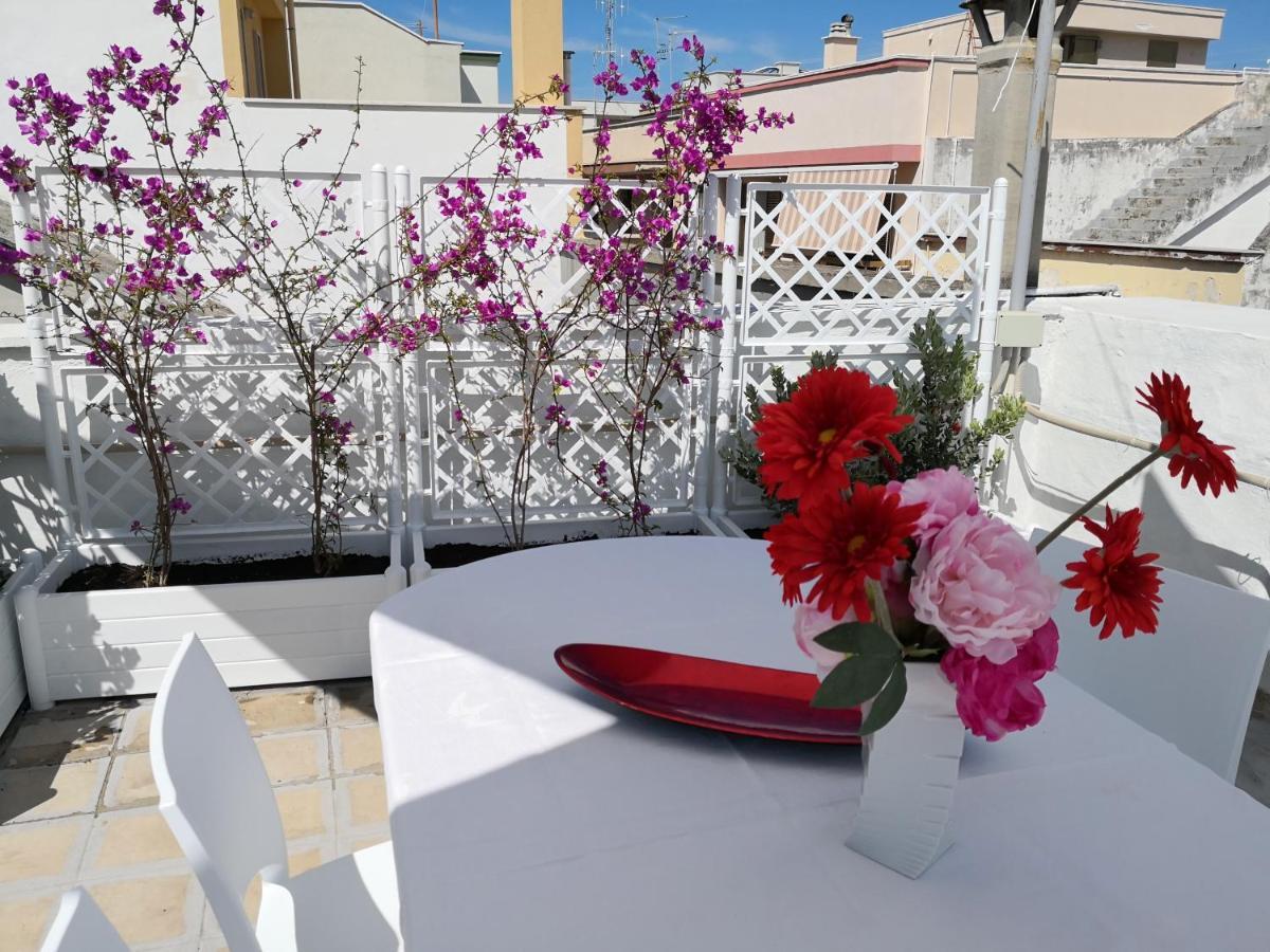 Vele Bianche Cosy Home Con Terrazza Полиньяно-а-Маре Экстерьер фото