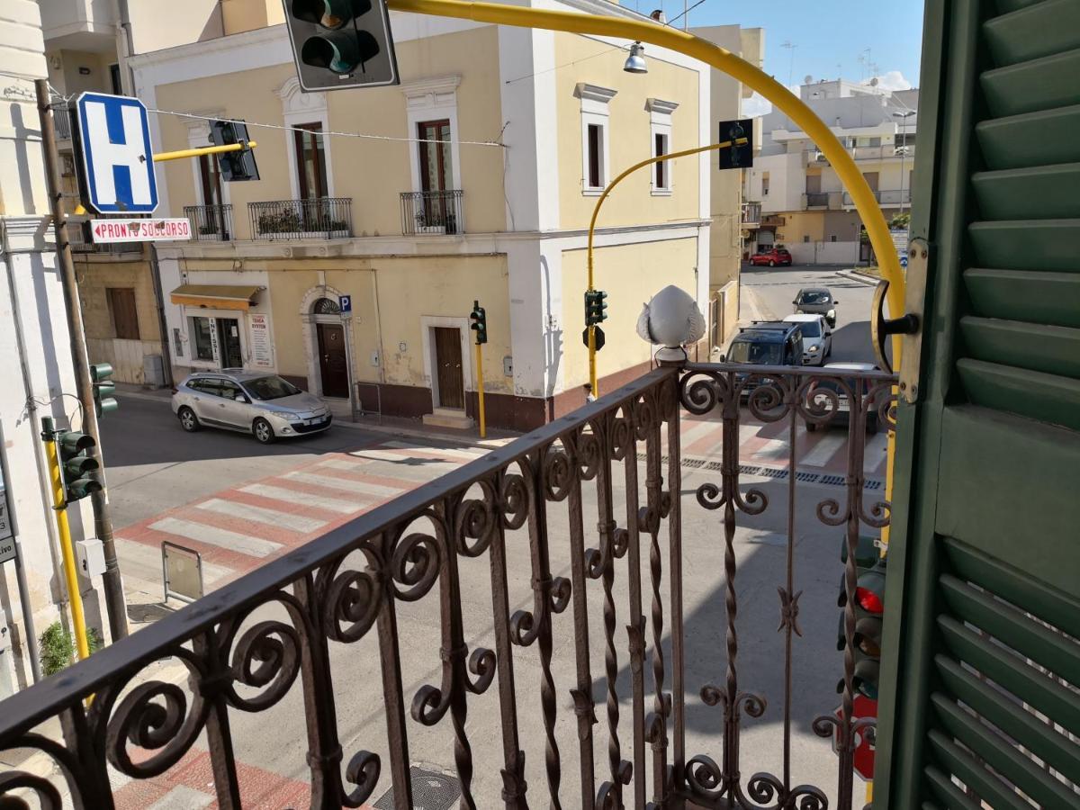 Vele Bianche Cosy Home Con Terrazza Полиньяно-а-Маре Экстерьер фото