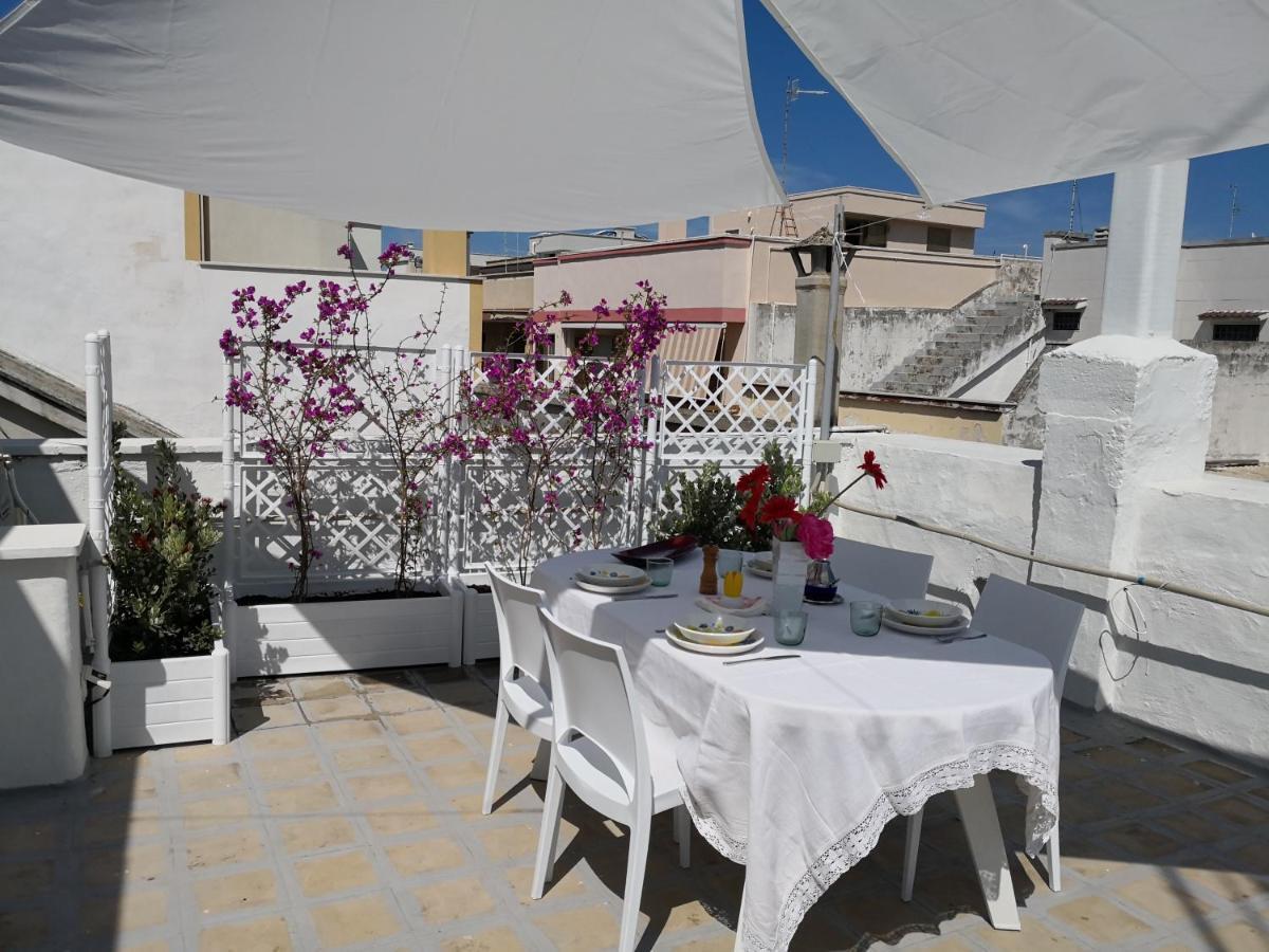 Vele Bianche Cosy Home Con Terrazza Полиньяно-а-Маре Экстерьер фото